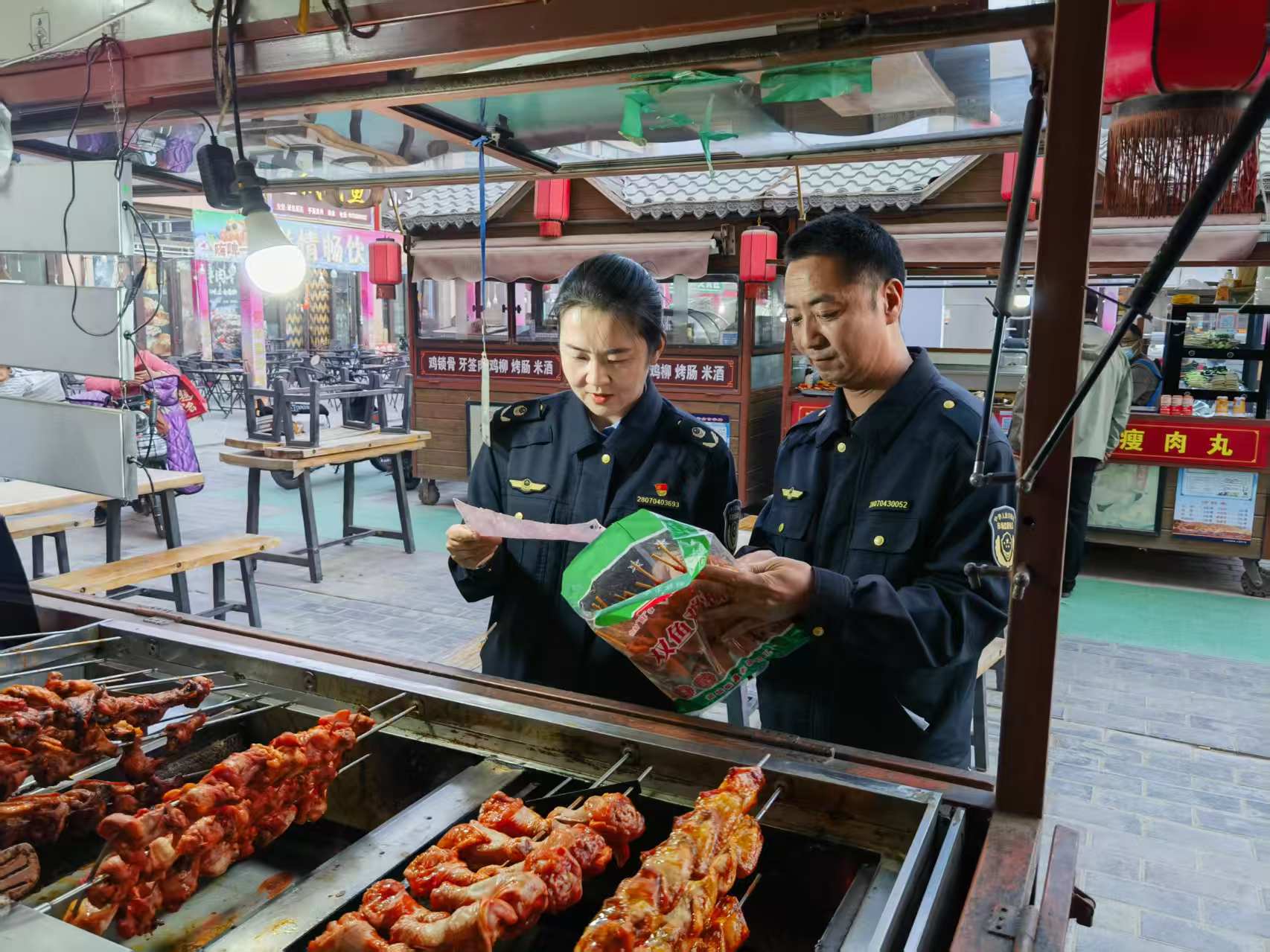 甘肃省临泽县市场监管局多举措规范预包装食品与散装食品标签标识经营行为